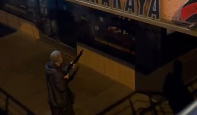 Devrettiği Kuaför Salonuna Pompalı Tüfekle Ateş Açtı