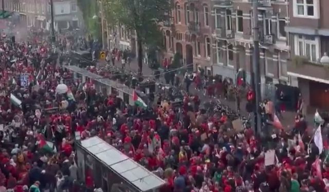 Amsterdam’da Gazze'ye Destek Yürüyüşüne 250 Bin Kişi Katıldı