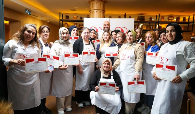 Depremzede kadınlar İstanbul’da ünlü şeflerden eğitim aldı