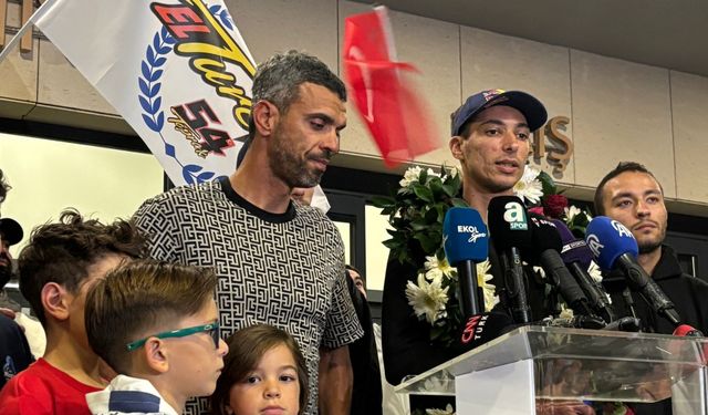 Toprak Razgatlıoğlu, 14 yaşında Kurduğu Hayalini Gerçekleştirdi