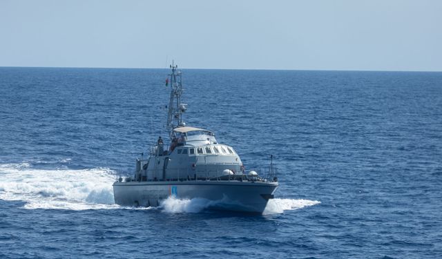 Akdeniz’de kaçak göçmenleri taşıyan iki tekne alabora oldu: 4 ölü