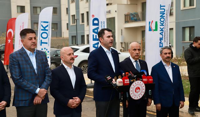 Bakan Kurum: Yolsuzluğa para buluyorlar ama deprem bölgesinde çakılı çivileri yok