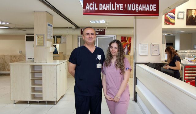 Doktor baba ile kızı aynı hastanede şifa dağıtıyor