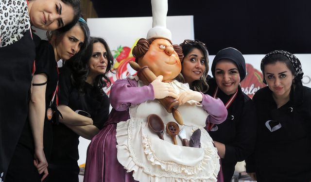 Şeker hamurundan 150 kiloluk heykel