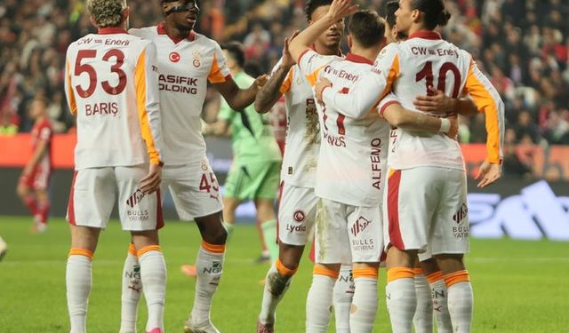 Galatasaray, Antalyaspor'u 4-1'le geçti