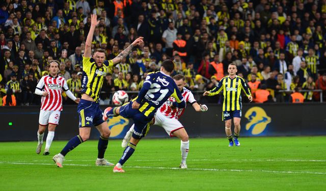 Fenerbahçe’den net galibiyet: Sarı-Lacivertliler Süper Kupa’da finale yükseldi