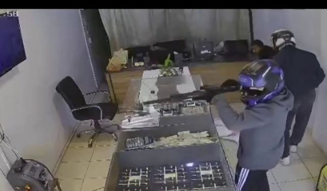 Hatay’da silahlı kuyumcu soygunu: 3 dakikada 3 kilo altınla kaçtılar