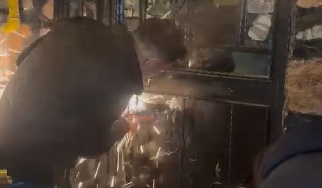 Polis spiralle kapıyı keserek baskın yaptı; 43 kişiye 498 bin lira kumar cezası