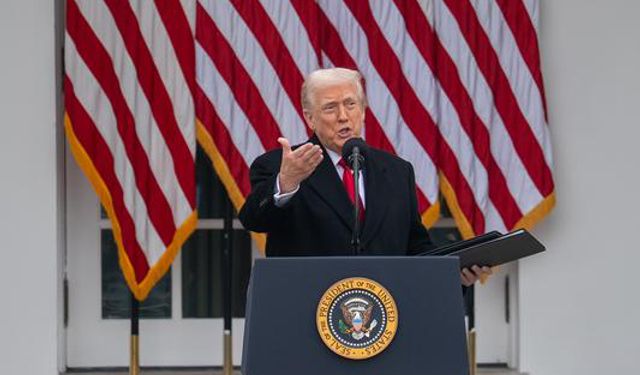 Trump: Venezuela’daki geçici yönetim yaptırım altındaki petrolü ABD'ye gönderecek