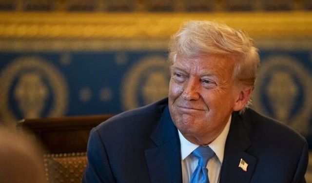 Trump, kendisini ‘Venezuela'nın Geçici Başkanı’ olarak gösteren fotoğraf paylaştı