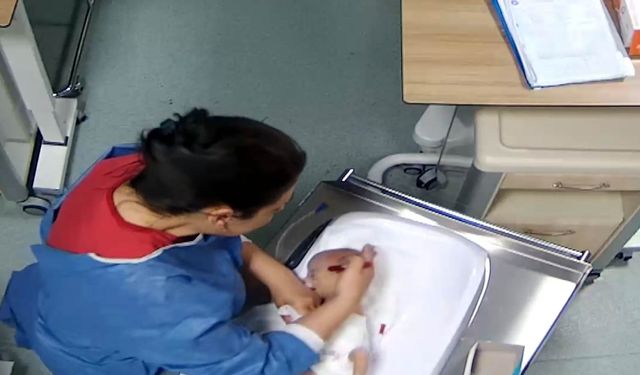 5 günlük bebeği darbeden hemşire: Bir anlık refleksle oldu