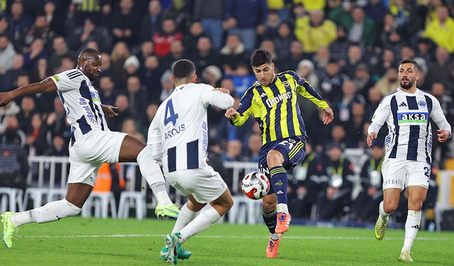 Fenerbahçe zirve yarışında fırsatı kaçırdı