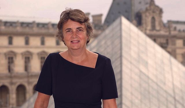 Louvre Müzesi Müdürü des Cars istifa etti