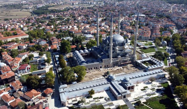 Restorasyonunda sona gelinen Selimiye Camii’nde, ‘ramazanda ibadet’ için gün sayılıyor