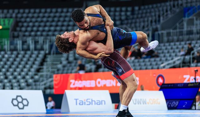 Yüksel Sarıçiçek, UWW 1'inci Ranking Series Zagreb Open Turnuvası’nda 5’te 5 yaparak şampiyon oldu