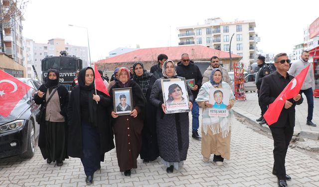 Evlat nöbetinin 119’uncu haftasında ailelerden ‘sessiz yürüyüş’