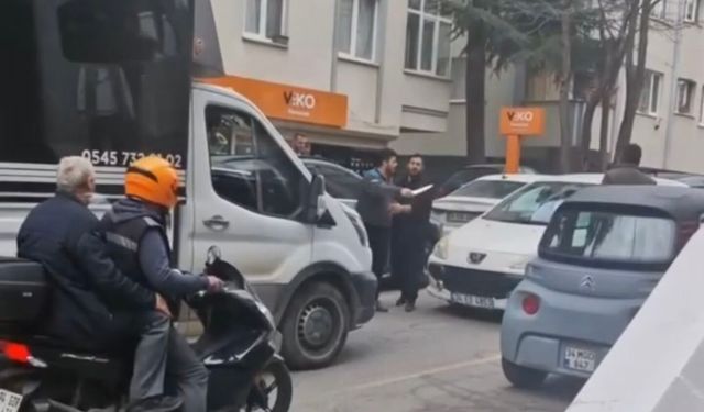 Maltepe’de trafikte bıçaklı 'Özür dileyeceksin' tartışması: 3 kişiye 542 bin lira para cezası