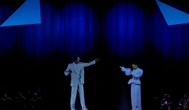 Müslüm Gürses hologramı, Türk Telekom 5G ile AKM’de sahne aldı