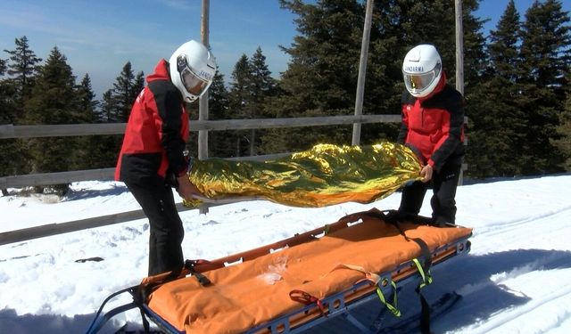 Uludağ’da 28 yılda 19 bin 420 tatilciyi kurtaran JAK timleri 7/24 teyakkuzda