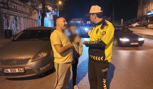 13 yaşındaki çocuk araç kullanırken yakalandı; otomobilin sahibine 40 bin lira ceza