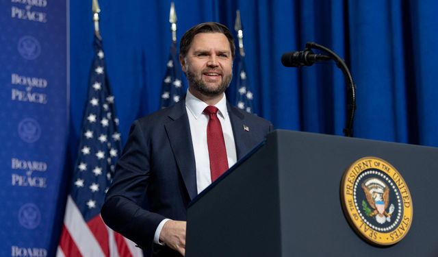 ABD Başkan Yardımcısı Vance: Trump, İran’la kapsamlı bir anlaşma yapmak istiyor