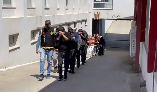 Adana'da masaj salonlarına 'fuhuş' operasyonu; 9 tutuklama