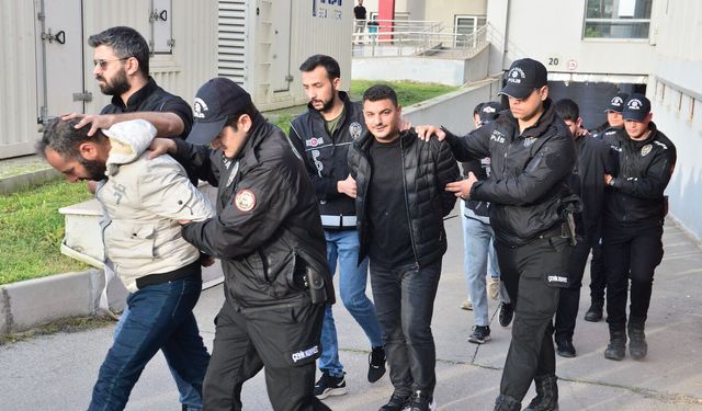 Adana merkezli 8 ilde 'Bayğaralar suç örgütüne operasyonda 287 şüpheli adliyede