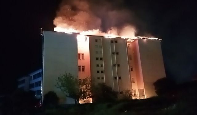 Aydın’da fen lisesi pansiyonunda yangın: 46 öğrenci tahliye edildi
