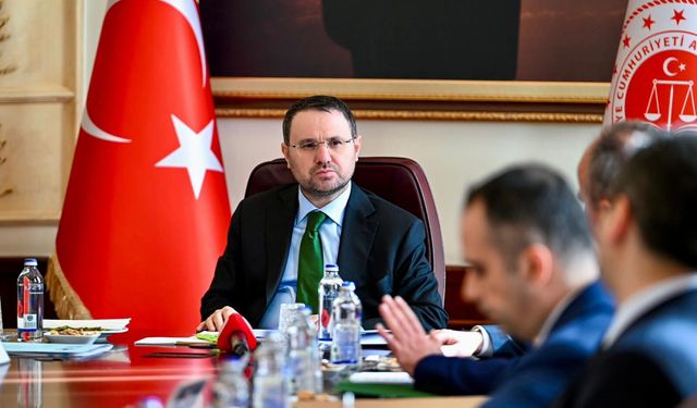 Bakan gürlek: 12'nci Yargı Paketi'ndeki düzenlemelerle yargıyı el birliğiyle daha da hızlandıracağız