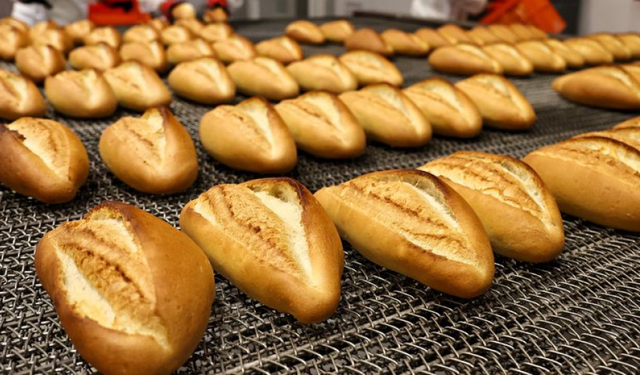 Türkiye Fırıncılar Federasyonu: 200 gram ekmeğin fiyatı 17,5 lira olarak güncellendi