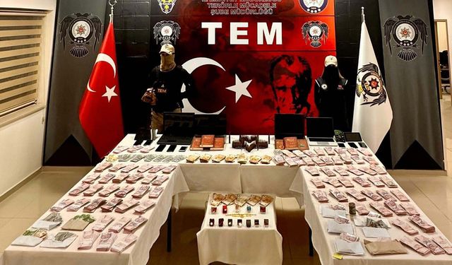 FETÖ'nün Manisa'daki yeni yapılanmasına operasyon; 24 tutuklama