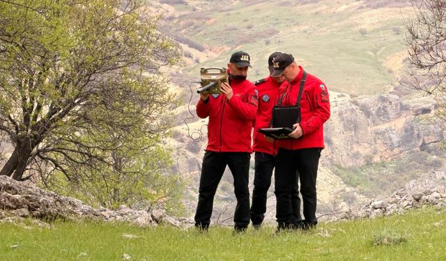 Gülistan Doku'nun cansız bedenine ulaşmak için JAK ve JASAT ekiplerinden geniş çaplı arama