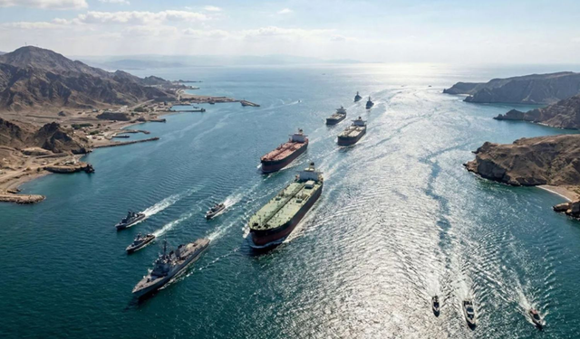 'Hürmüz'deki gemilerin mürettebatı ile görüşme halindeyiz'