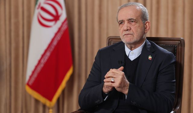 İran Cumhurbaşkanı Pezeşkiyan: Tehdit ve abluka gerçek müzakerelerin önündeki engeldir