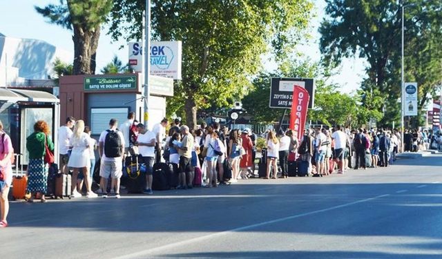 Kapıda vize uygulamasıyla Yunan adalarını ziyaret eden Türklerin sayısı 5 kat arttı