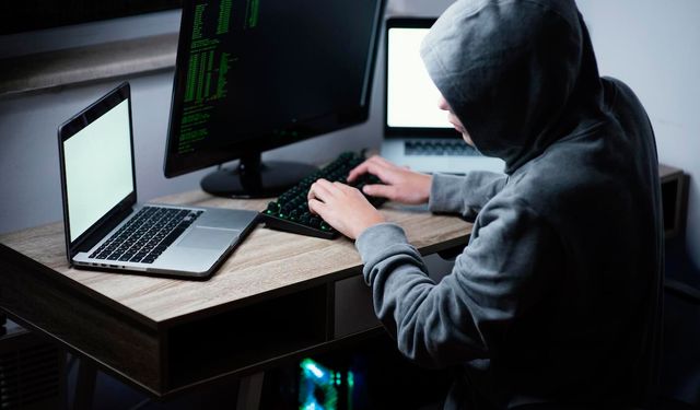 EGM: Okul saldırılarına ilişkin paylaşımlarla ilgili 83 kişi gözaltına alındı