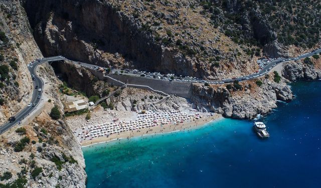 180 milyar TL'lik bayram turizmi