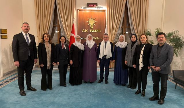 'Barış Anneleri'nden AK Parti'ye ziyaret