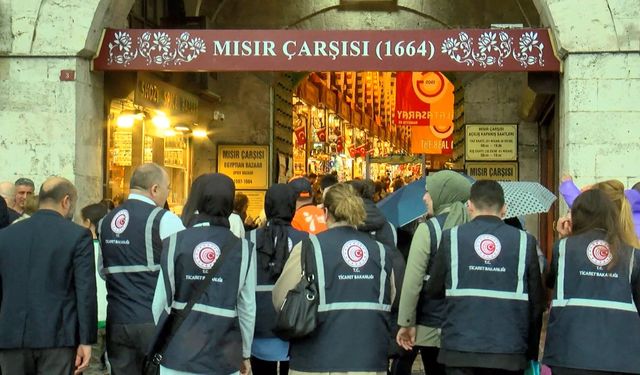 Kurban Bayram öncesi Mısır Çarşısı'nda 'fahiş fiyat' denetimi