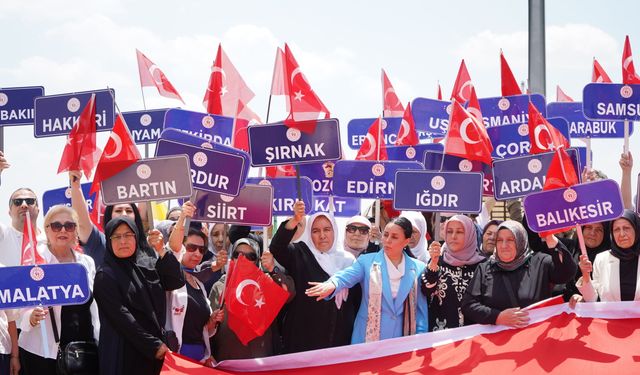 81 ilden gelen şehit aileleri Cudi Dağı’ndaki şehitliği ziyaret etti