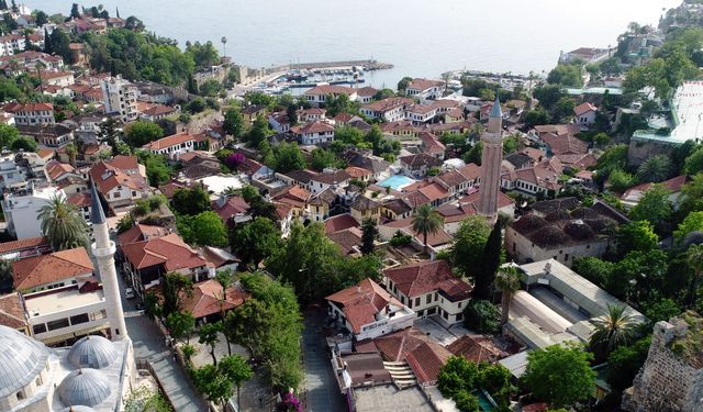 Antalya'da turistlerin en popüler durağı Kaleiçi