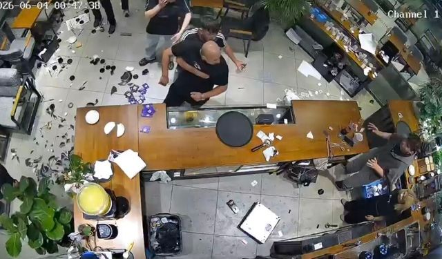 Avcılar'da baristaya sarkıntılık iddiası; kafeyi dağıtıp çalışana saldırdı: 'Kafamda cam parçaları vardı'