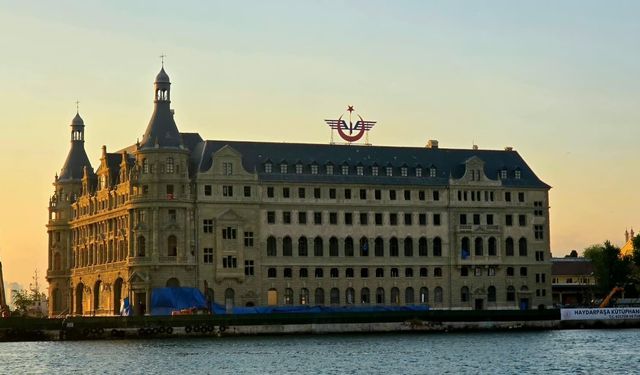 Haydarpaşa, yıllar sonra tarihi silüetteki yerini almaya başladı