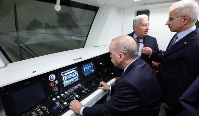 Gayrettepe-İstanbul Havalimanı-Halkalı Metro Hattı, 53 bin 396 yolcuyla rekor kırdı