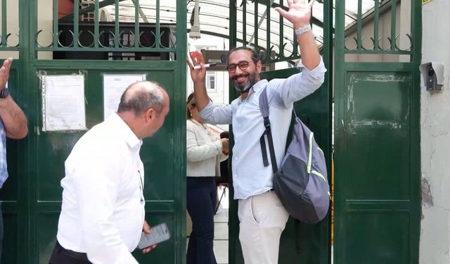 Özel İtalyan Lisesi'nde 123 gün süren grev sona erdi; öğretmenler sınıflarına döndü