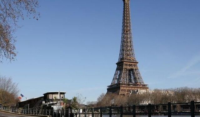 Paris'te dün aşırı sıcaklar nedeniyle 109 kişi hayatını kaybetti