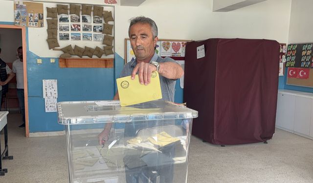 Tokat’ta 4 beldede 5 bin 682 seçmen sandık başında