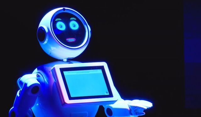 Türkiye'nin ilk robot tiyatrosu 'Neci'nin Diji Maceraları' tanıtıldı