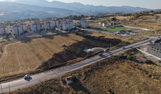 Kütahya Emet'te çıkan 2 yangın söndürüldü