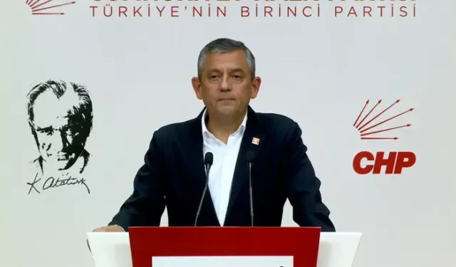 Özgür Özel, Kurultay için mahkemeye başvuracağını açıkladı